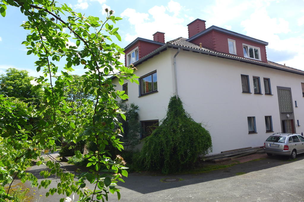 O11- Großzügige Fewo im Künstlerhaus Lichtenfels-Sachsenberg Zimmer foto