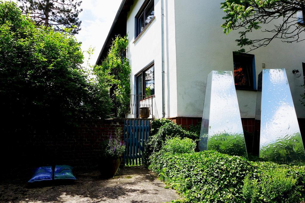 O11- Großzügige Fewo im Künstlerhaus Lichtenfels-Sachsenberg Zimmer foto
